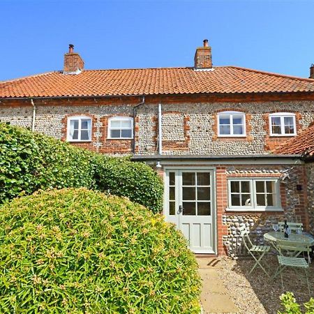 Charming Holiday Home In Blakeney With Garden エクステリア 写真